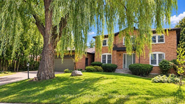 Property Photo: 5 Elmira Court 101 ON M2K 2T1