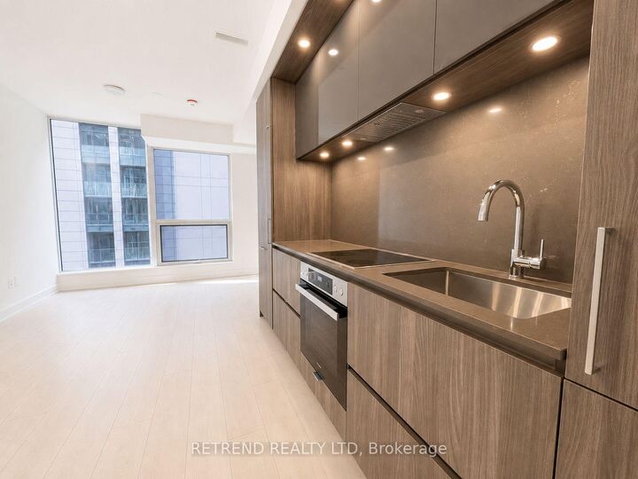 Property Photo:  15 Mercer Street 721  ON M5V 0T8 