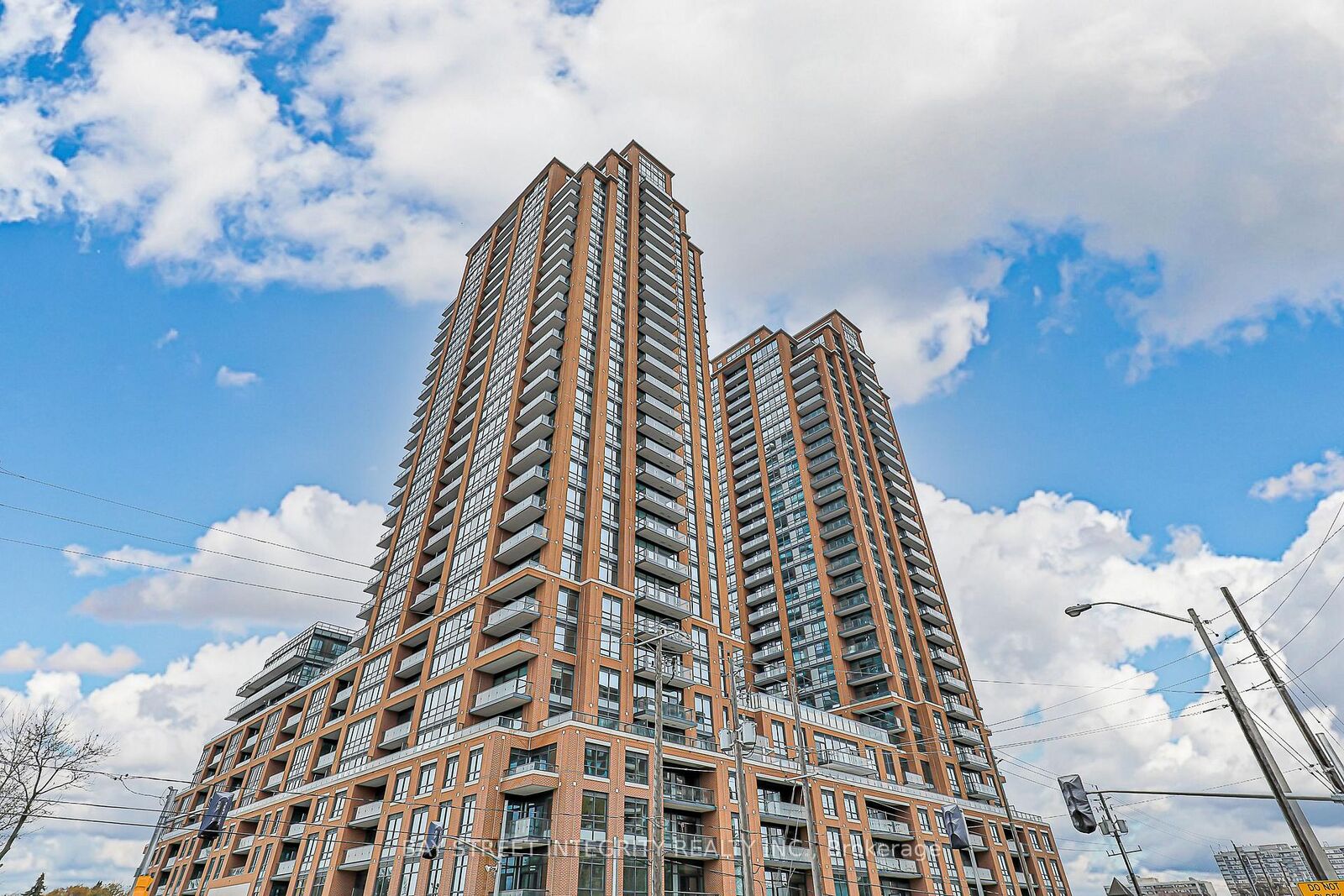 Photo de la propriété: 3260 Sheppard Avenue E 710 ON M1T 3K3