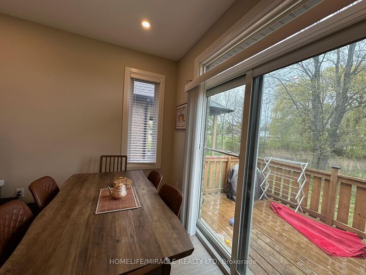Property Photo:  45 Eleanor Avenue  ON L8W 1C7 