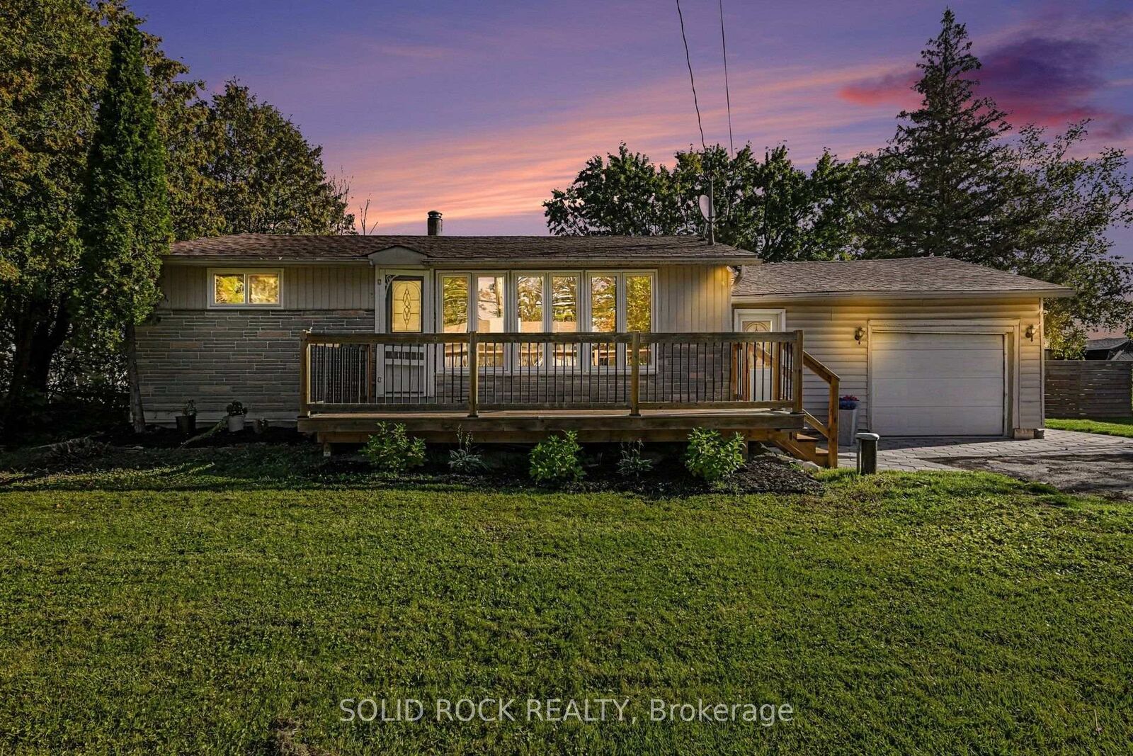 Photo de la propriété:  236 Campbell Drive N  ON K7S 3G8 