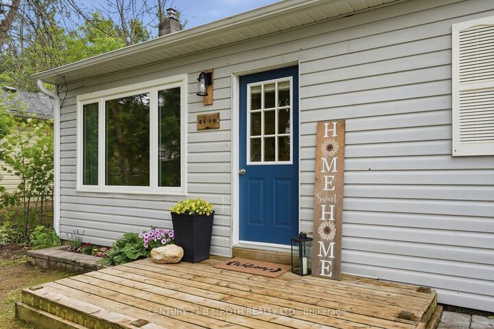Property Photo:  3408 Coronation Avenue  ON L0K 1G0 