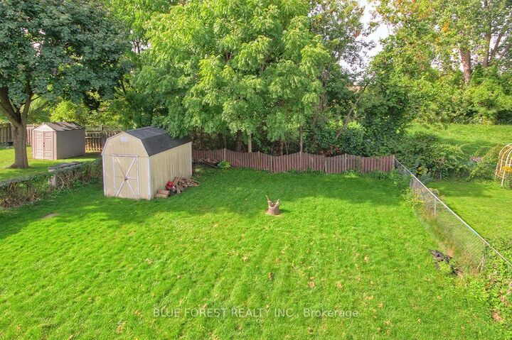 Photo de la propriété:  439 Beatrice Street  ON N5W 5A8 