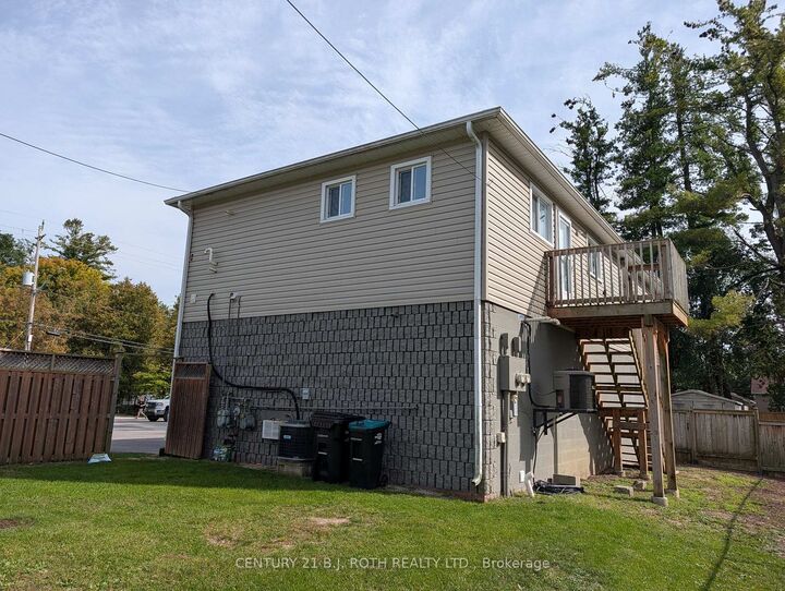 Property Photo:  2394 25 Side Road 2  ON L9S 2G2 