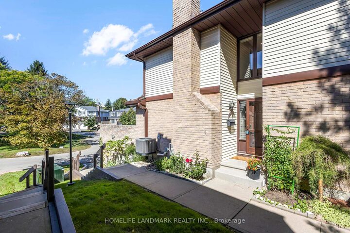 Property Photo: 475 Beechwood Drive 4 ON N2T 1H8