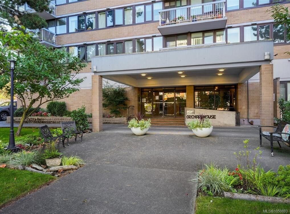 Property Photo:  647 Michigan St #408  BC V8V 1S9 
