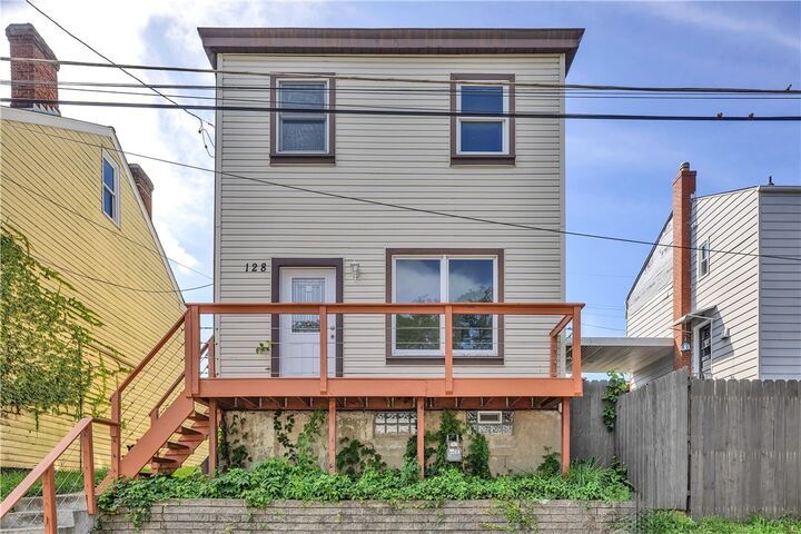 Property Photo:  128 Weber Way  PA 15210 