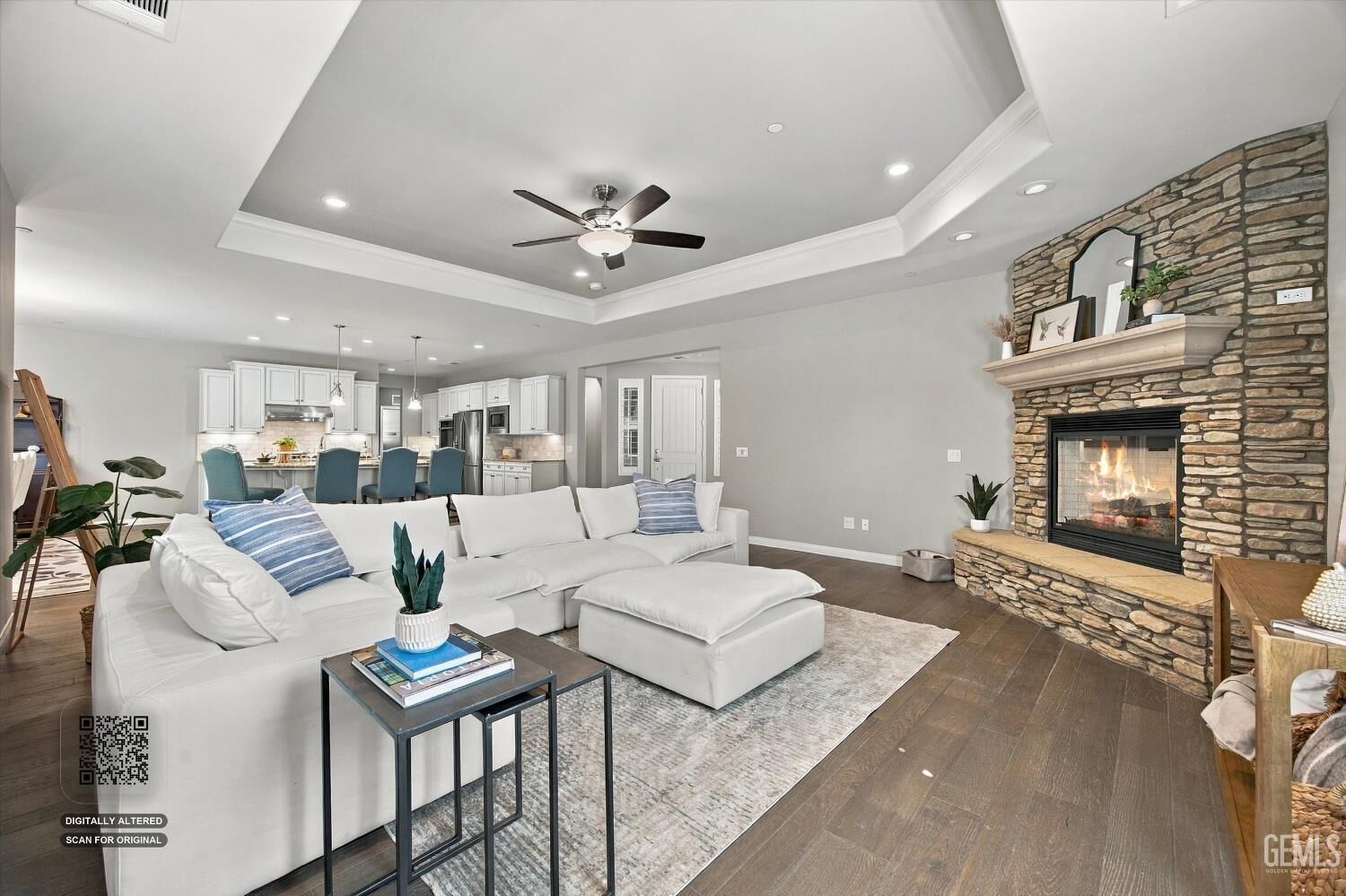 Property Photo:  2909 Mandalay Place  CA 93311 