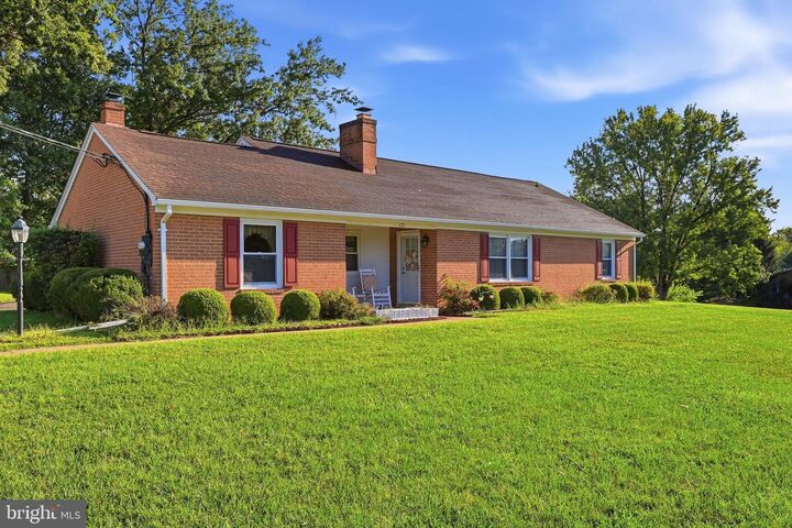 Property Photo:  121 Elmwood Road  VA 22602 