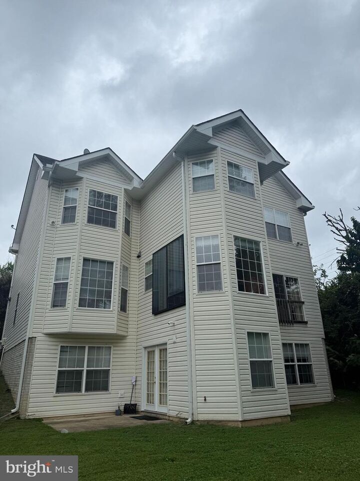 Property Photo:  375 N Van Buren Street  MD 20850 