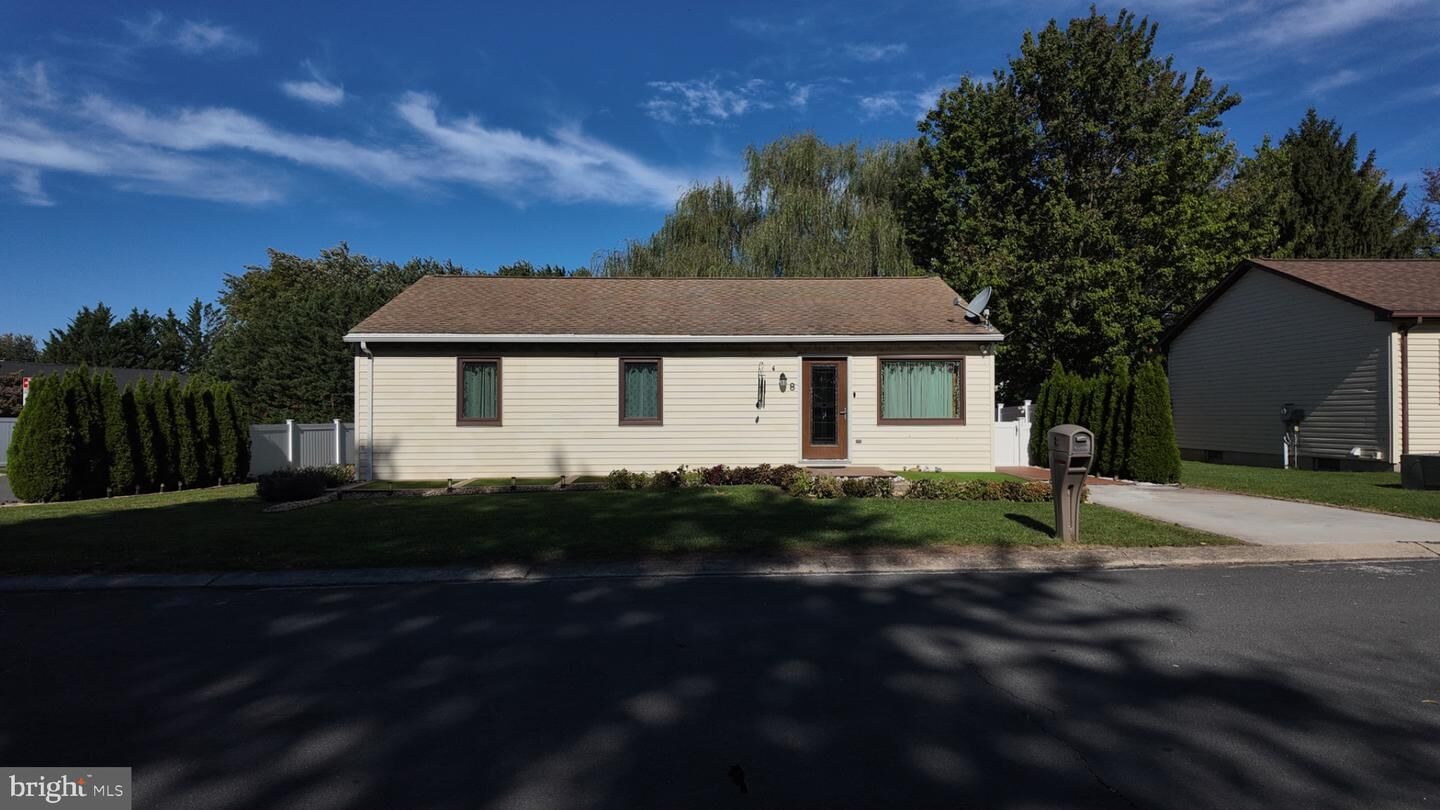 Property Photo:  8 E Locust Lane  PA 17350 