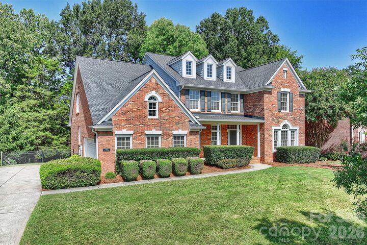 Property Photo: 7410 Roseland Avenue NC 28277
