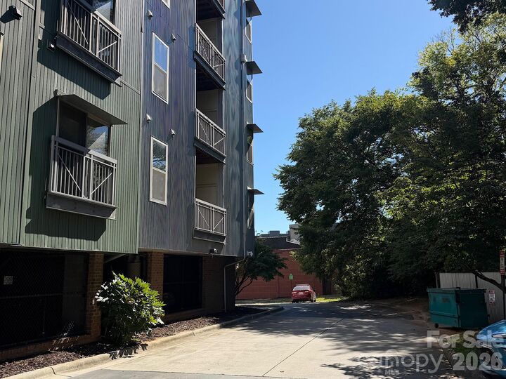 Property Photo: 630 Calvert Street 107 NC 28208