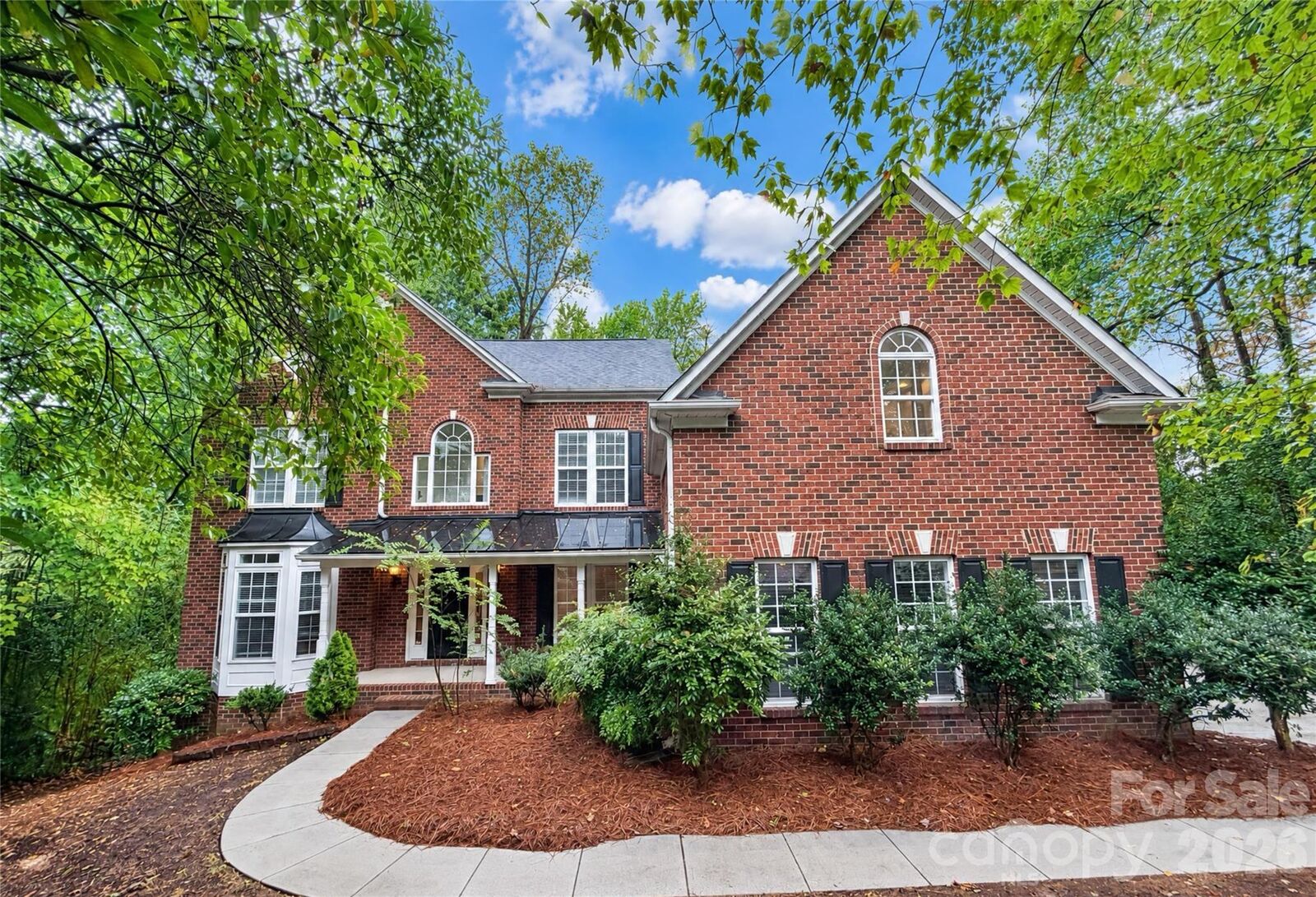 Property Photo:  2420 Runnymede Lane  NC 28209 