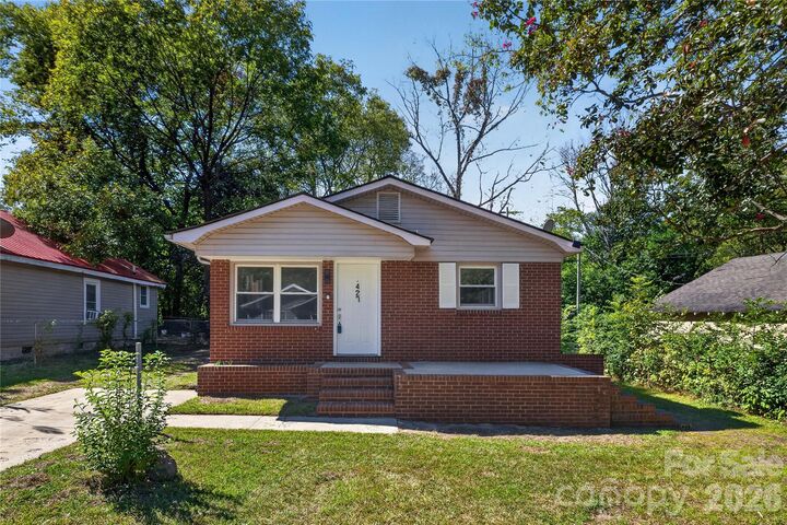 Property Photo:  427 Clinton Avenue  SC 29720 