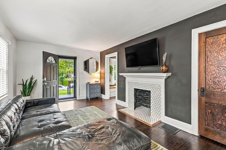 Property Photo:  794 Gladden Road  OH 43212 