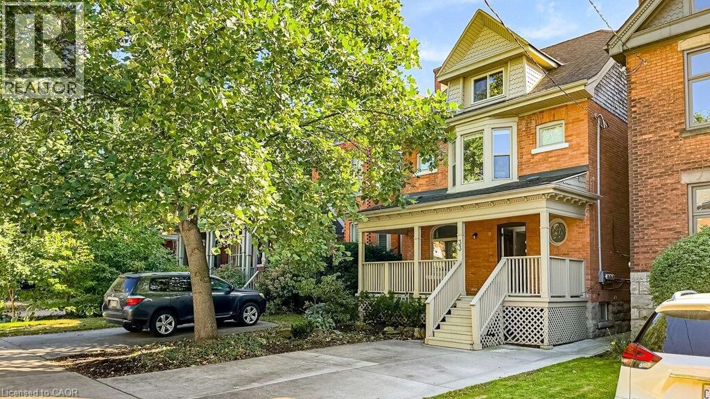 Property Photo:  33 Homewood Avenue 1  ON L8P 2M1 
