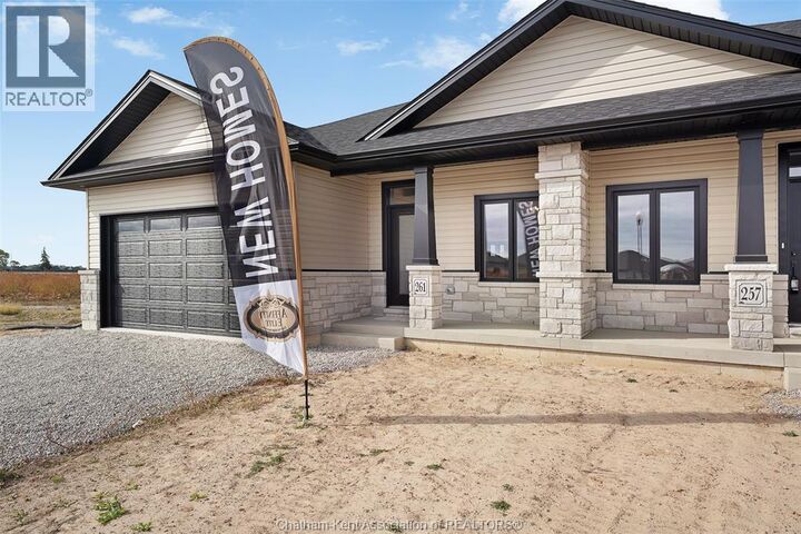 Property Photo:  224 Worthington Court  ON N7L 0G8 