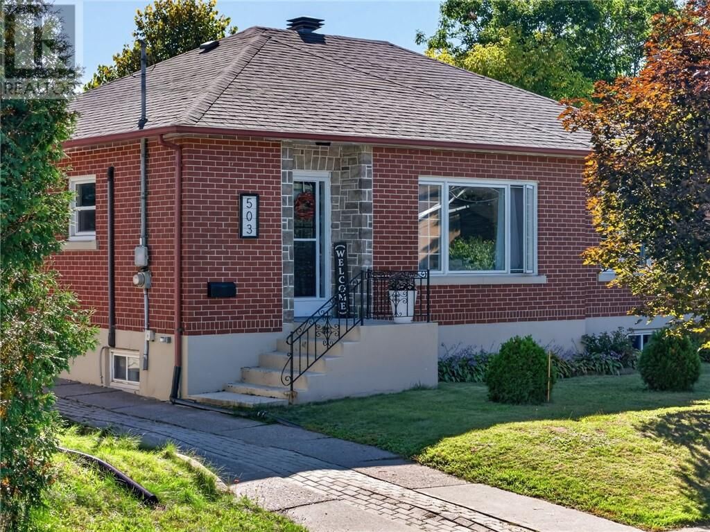 Property Photo:  503 McNeill Boulevard  ON P3C 2H6 