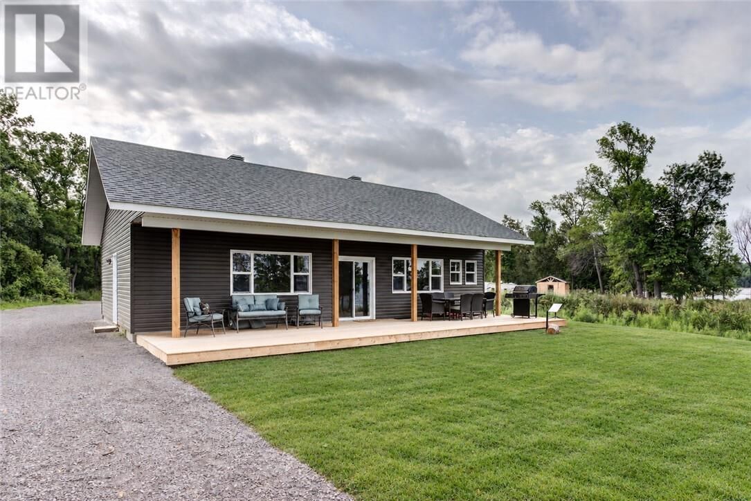 Property Photo: 237 Grandor Road ON P0P 1H0