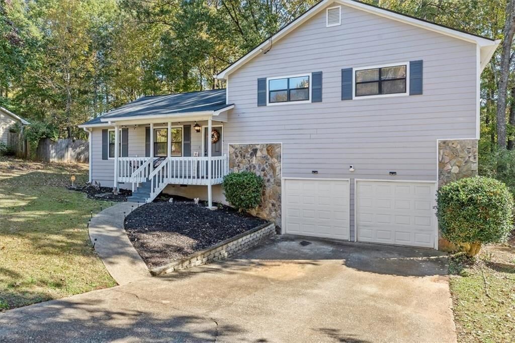 Property Photo: 4041 Woodbridge Court GA 30127