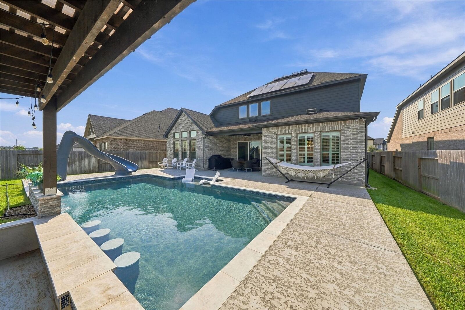 Property Photo: 10511 Harvest Oak Court TX 77459