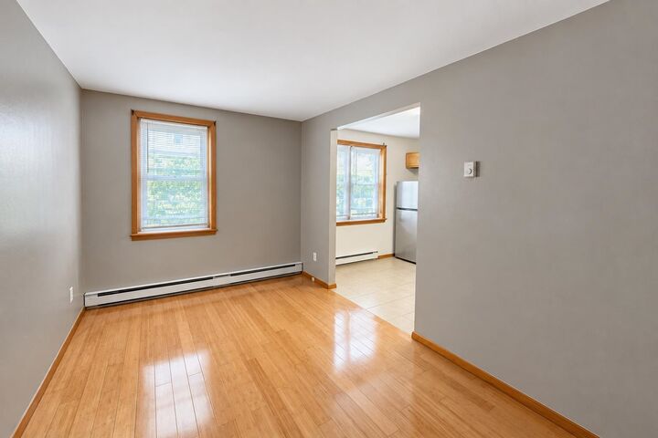 Property Photo:  77 East 23rd St 1F  NJ 07002 