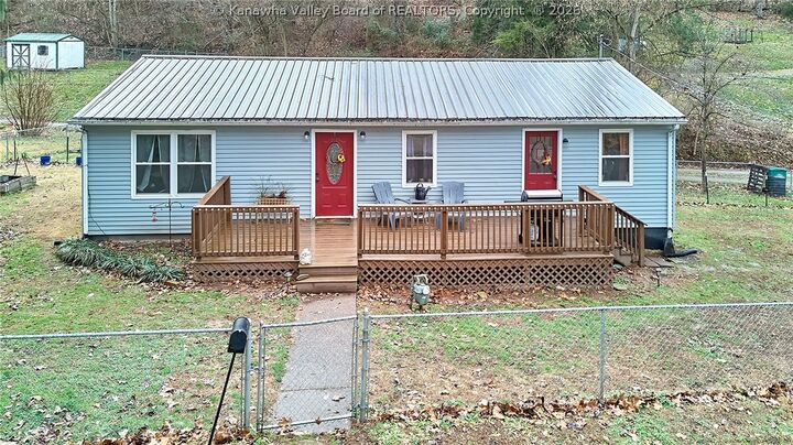 Property Photo: 104 Woodland Drive WV 25143