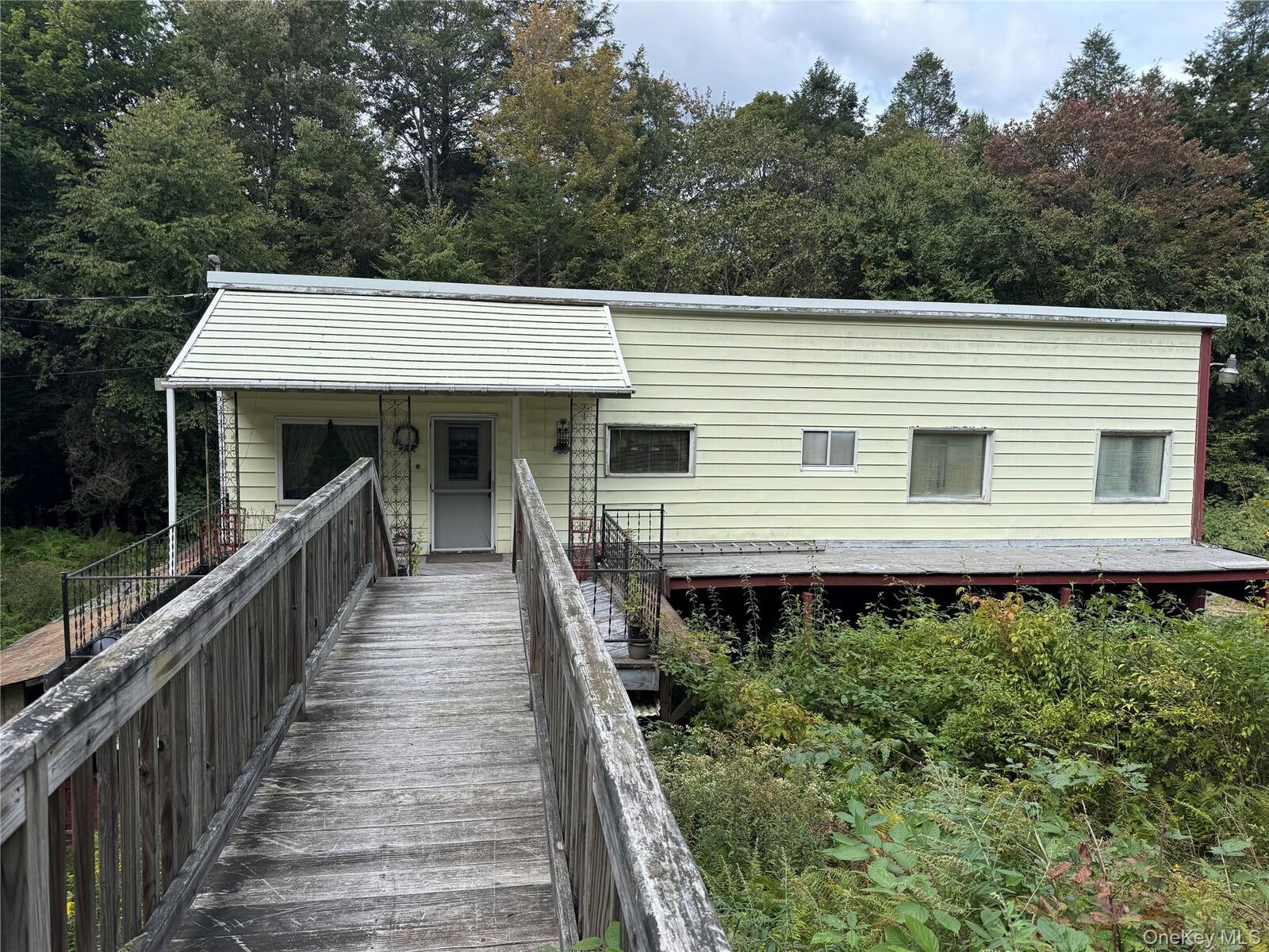 Property Photo: 186 Twin Bridge Road NY 12754