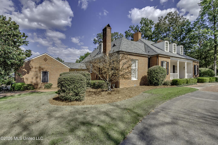Property Photo:  109 Southern Ridge Drive  MS 39110 