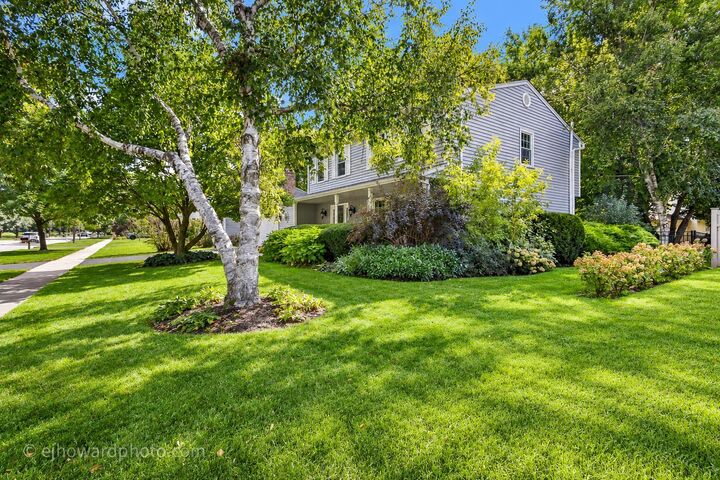 Property Photo:  1110 E Gartner Road  IL 60540 