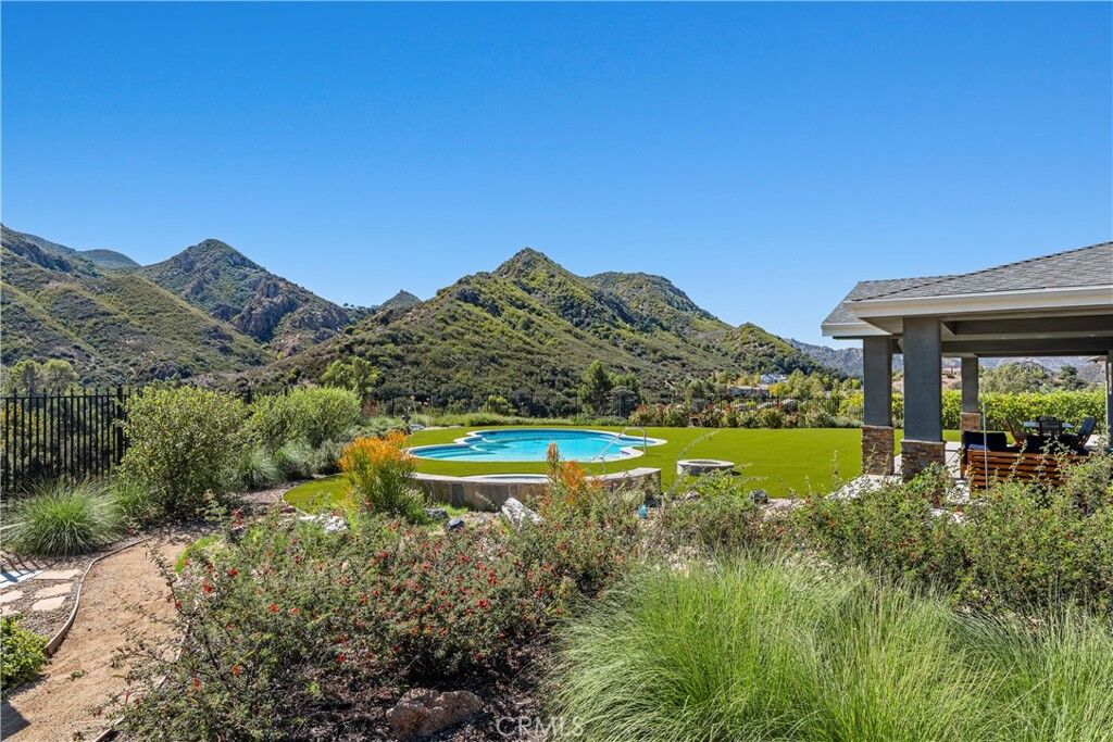 Property Photo:  29438 Mulholland Highway  CA 91301 