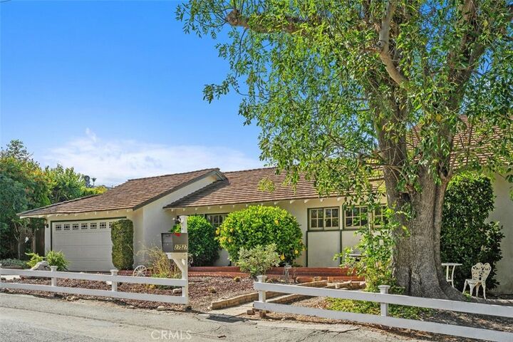 Property Photo:  27527 Rainbow Ridge  CA 90274 