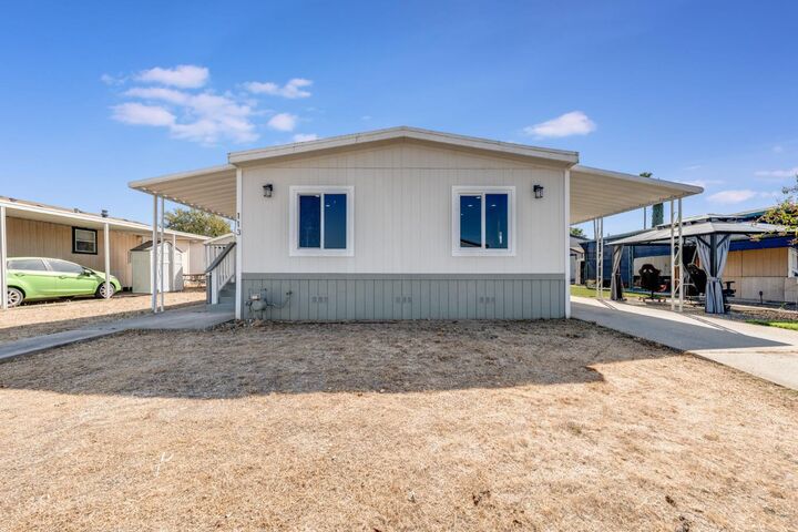 Property Photo:  113 Via Flora  CA 95961 