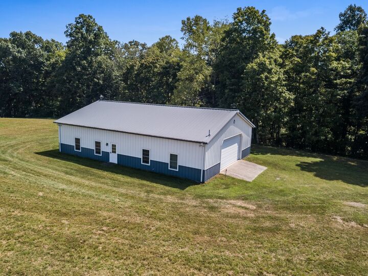 Property Photo: 2 Albert Fentress Rd TN 37073
