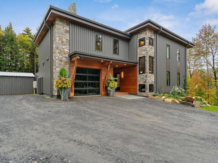 Property Photo: 66 Valley House View VT 05674