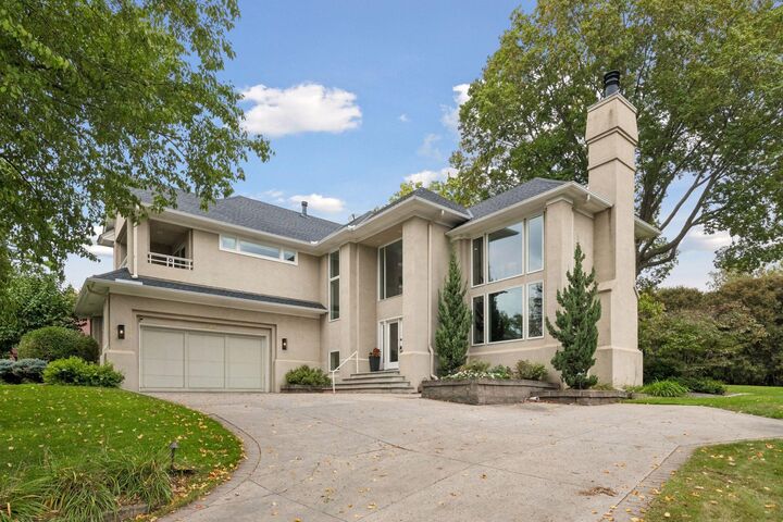 Property Photo: 2323 Huntington Point Road W MN 55391