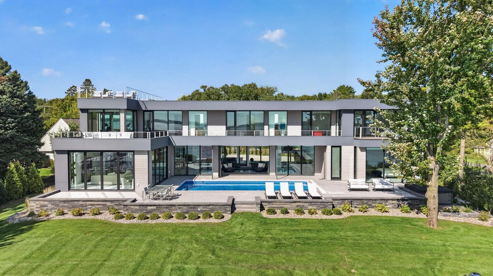 Property Photo: 1225 Shoreline Drive MN 55391
