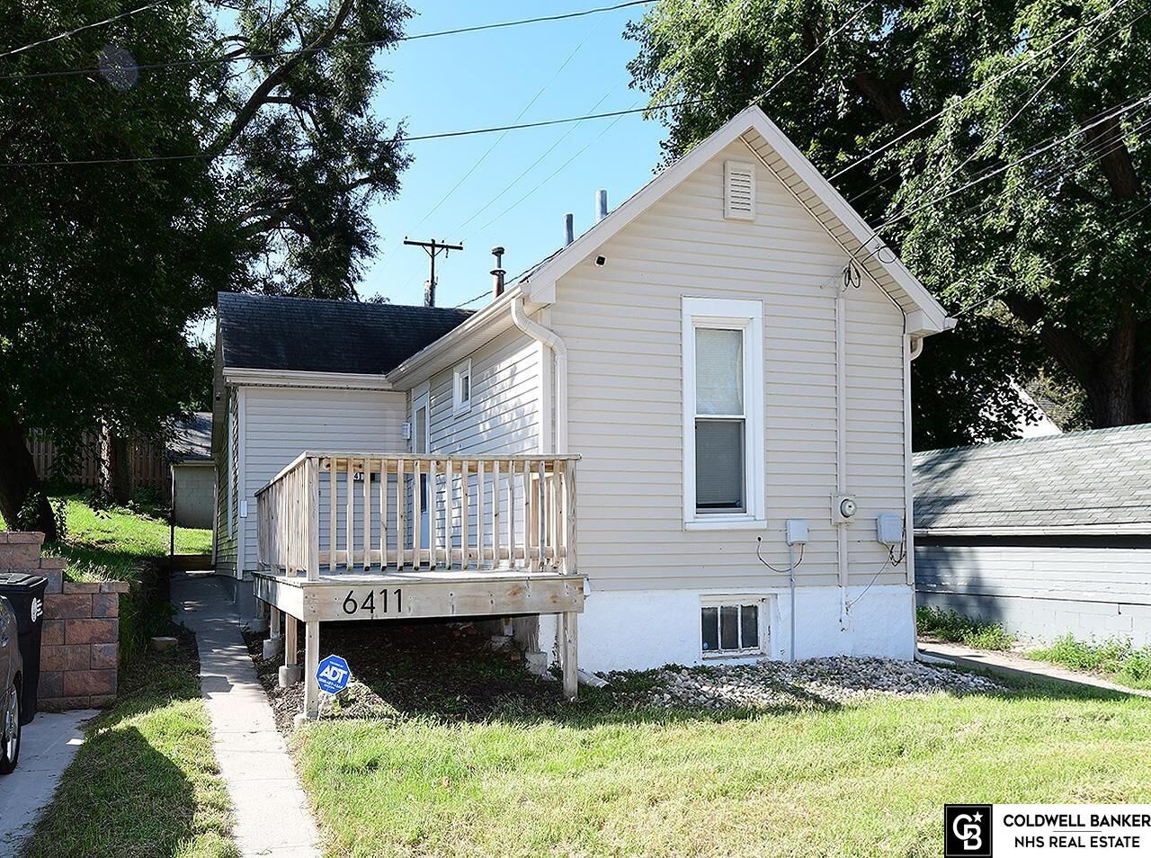 Property Photo:  6411 Miami Street  NE 68104 