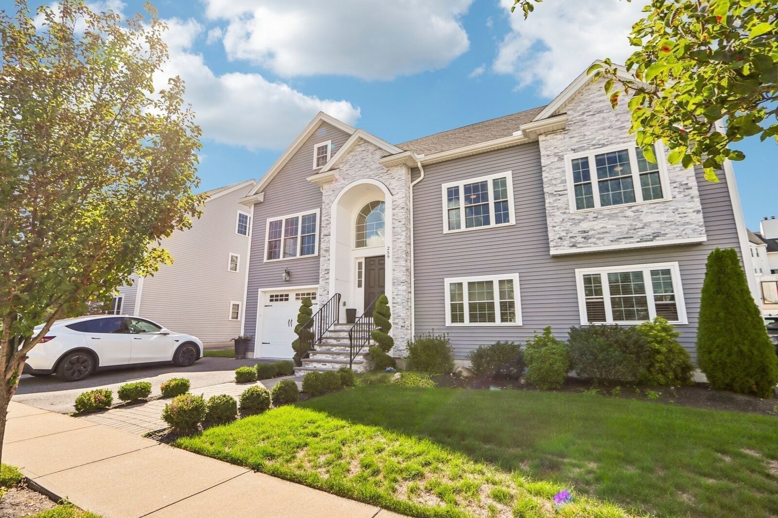Property Photo: 259 Oakwood Ave MA 02151