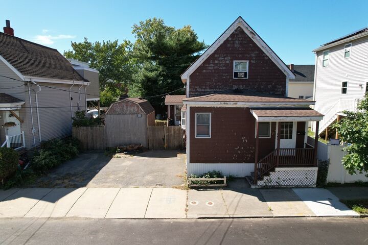 Property Photo:  75 Light St  MA 01905 