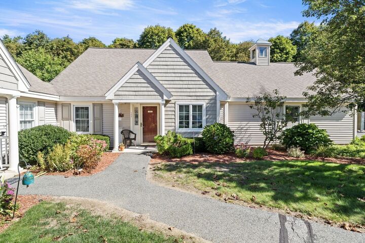 Property Photo:  396 Boston Road 406  MA 01821 