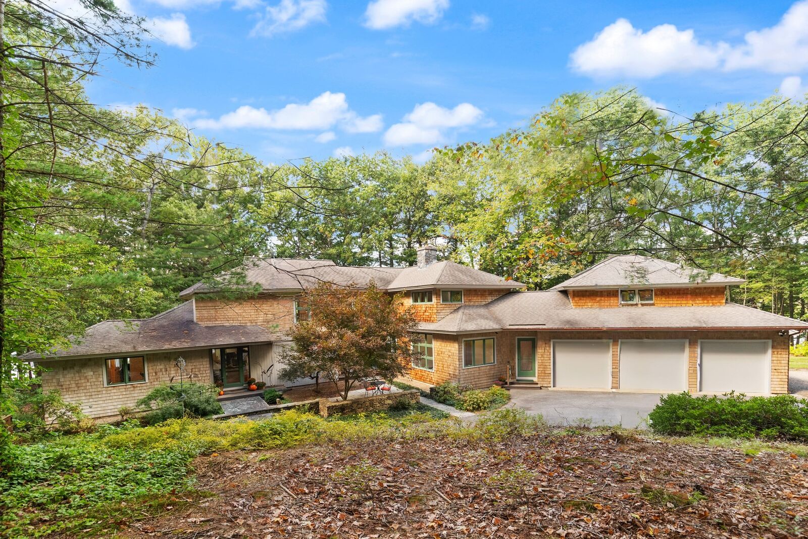 Property Photo:  42 Great Pond Drive  MA 01921 