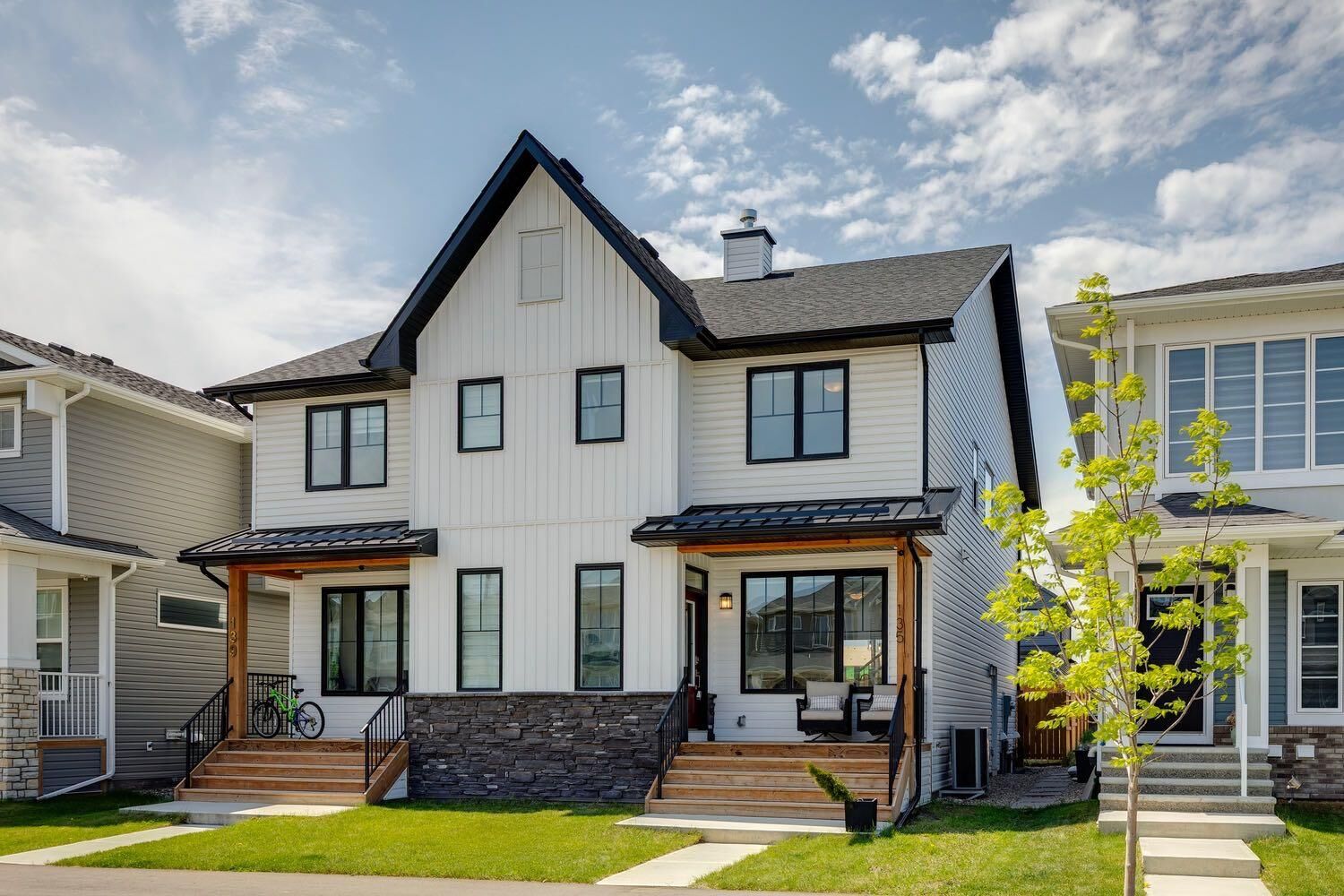 Property Photo:  135 Creekstone Drive SW  AB T2X 4Y3 
