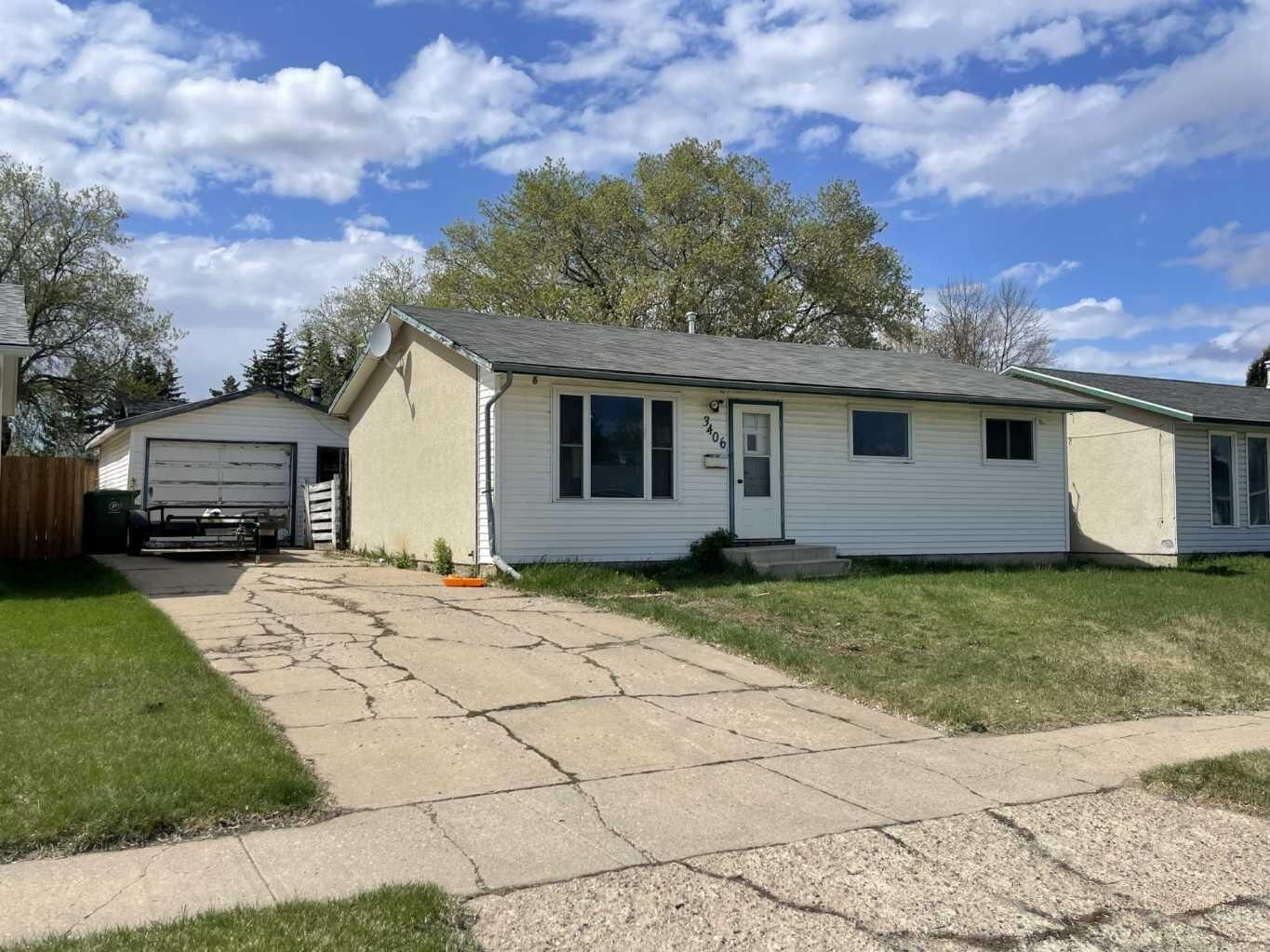 Property Photo:  3406 48 Avenue  SK S9V 1A9 