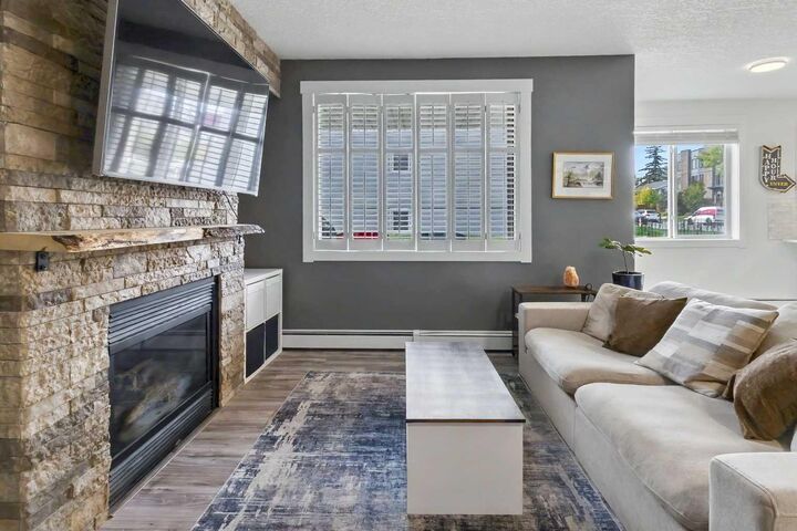 Property Photo: 3501 15 Street SW 101 AB T2T 4A4