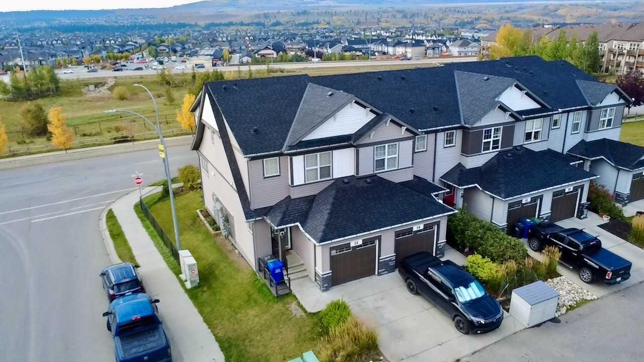 Property Photo:  5A Heritage Drive  AB T4C 2N6 
