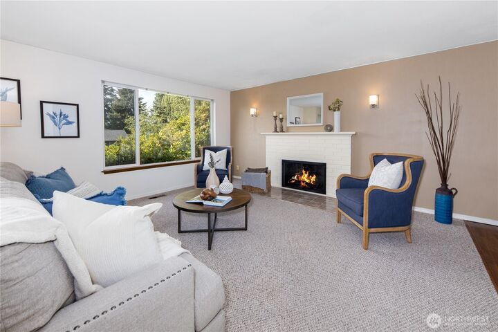 Property Photo: 12705 SE 74th Street WA 98056
