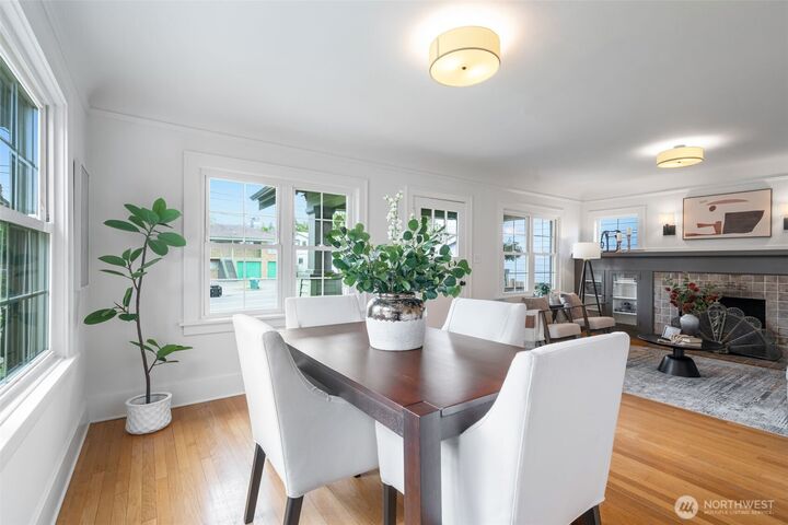 Property Photo:  7916  Renton Avenue S  WA 98118 