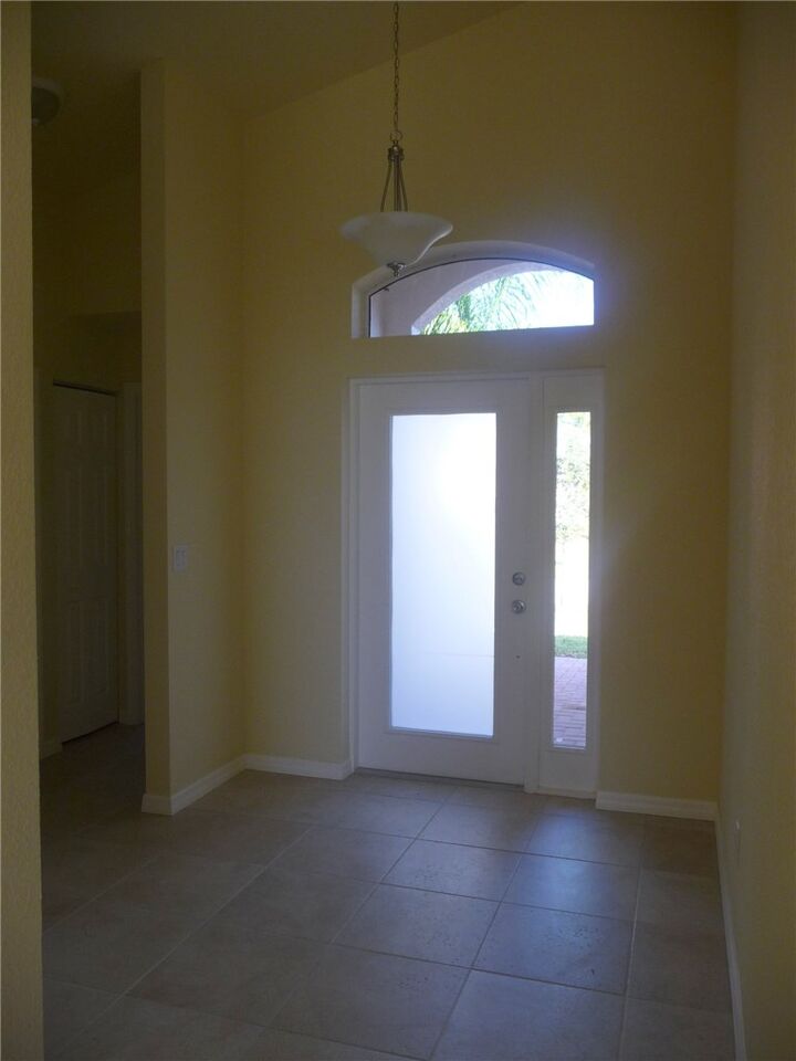 Property Photo: 515 Calamondin Way SW FL 32968
